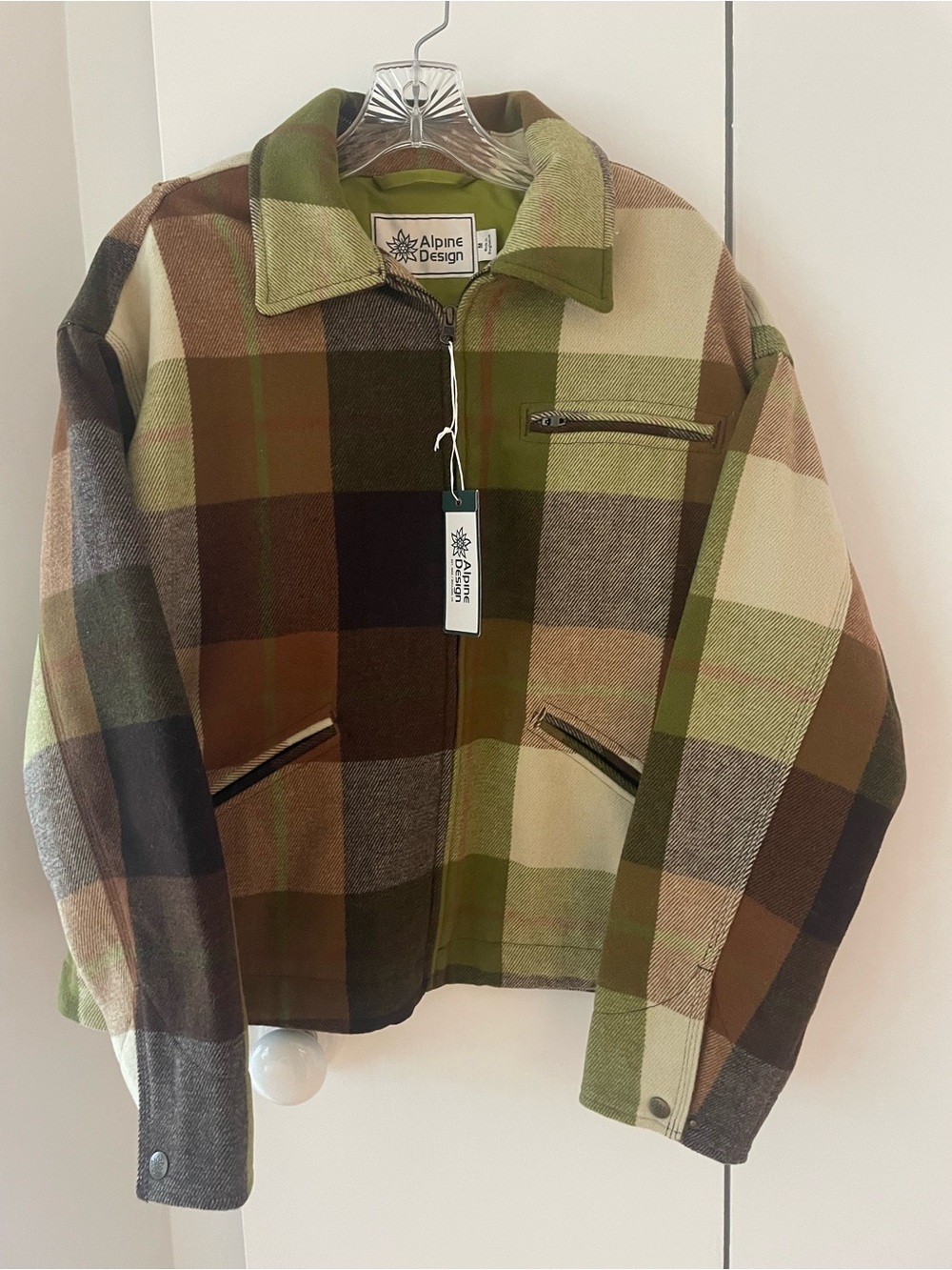 Alpine Design Green & Brown Plaid Zip-Front Shirt Jacket